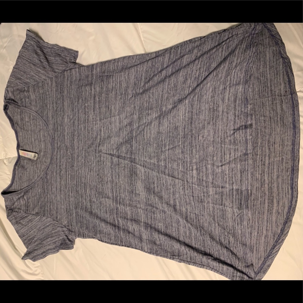 Lularoe classic tee